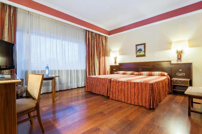 Hotel Regio Santa Marta de Tormes Zimmer foto
